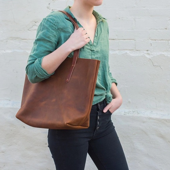 Goforthgoods "Avery" Tote, Large, Saddle - Picture 2 of 12